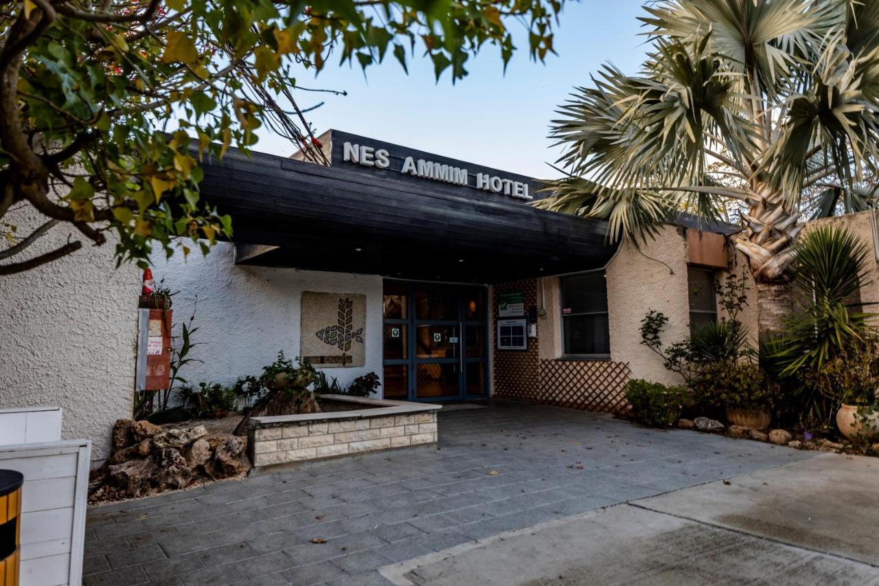Nes Ammim Hotel Extérieur photo